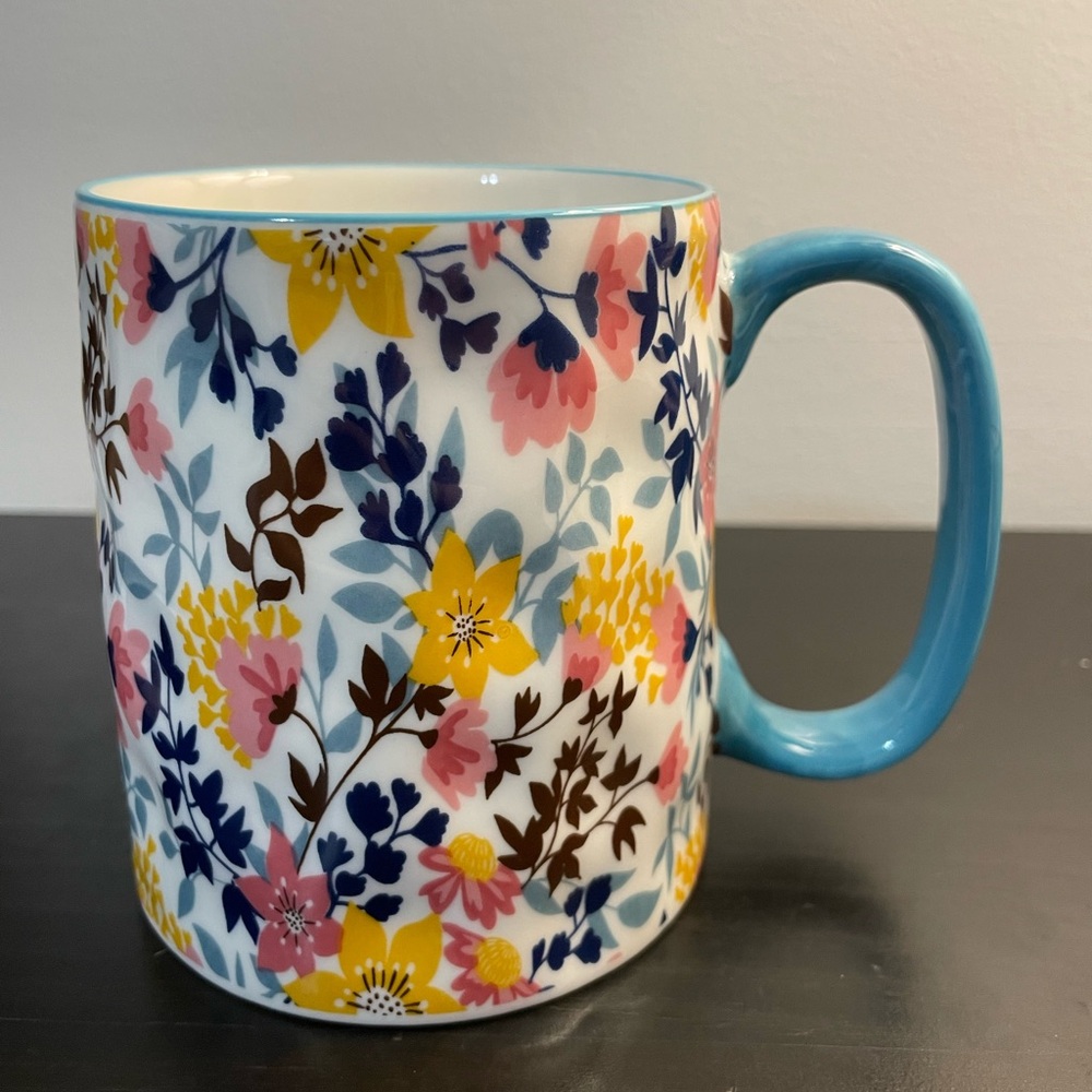 10 Strawberry Street Floral Mug